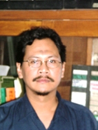 Prof. Dr. Arif Hidayat, M.Si