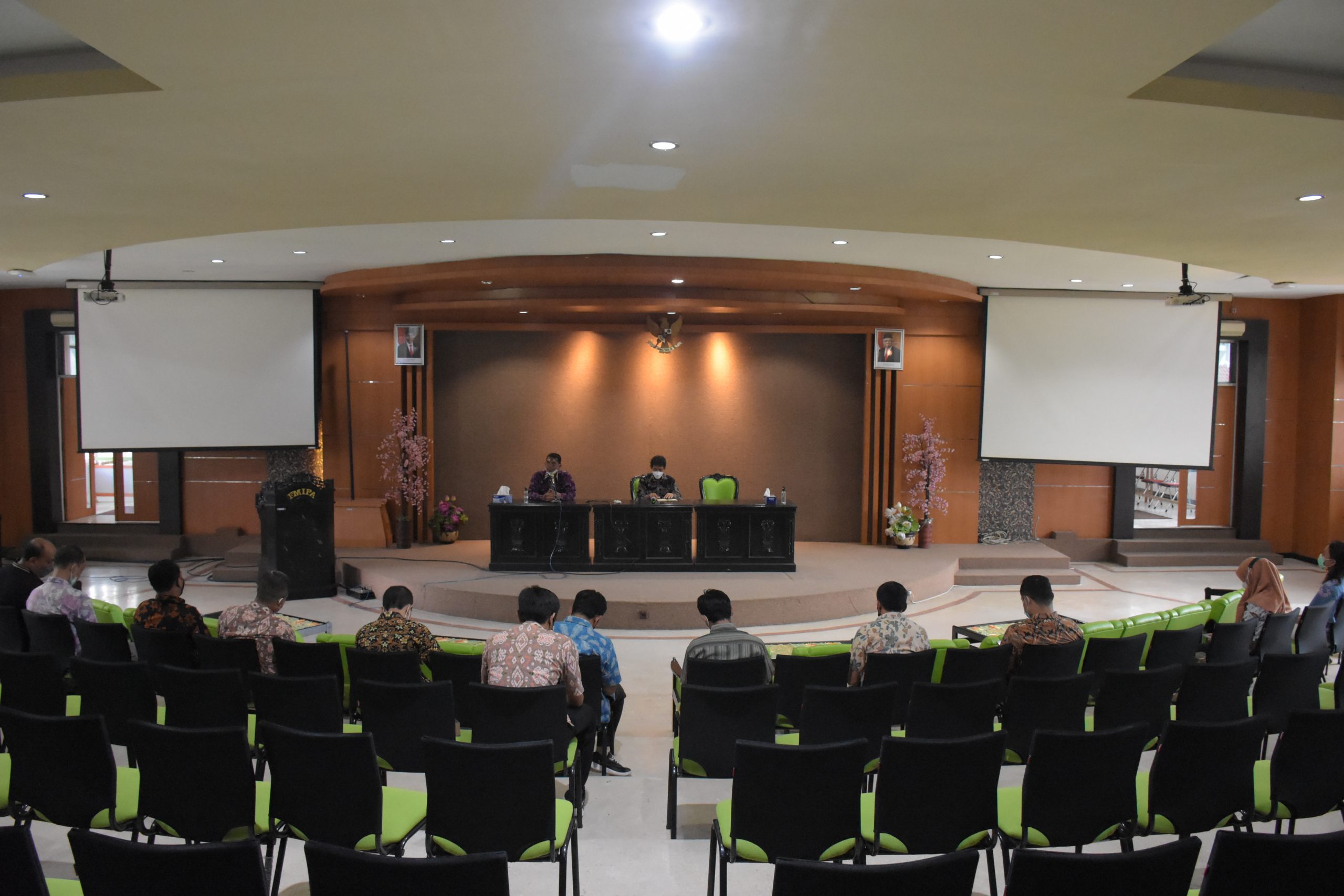 Sosialisasi Kontrak Kinerja Baru Tendik PTT FMIPA UM