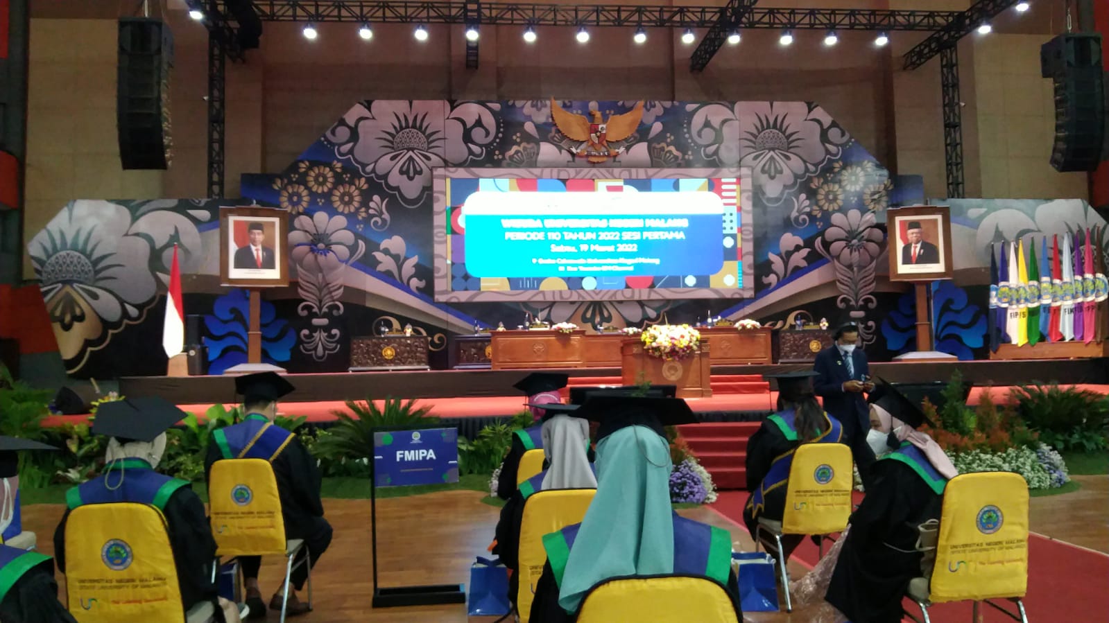 Wisuda Luring Pertama Universitas Negeri Malang