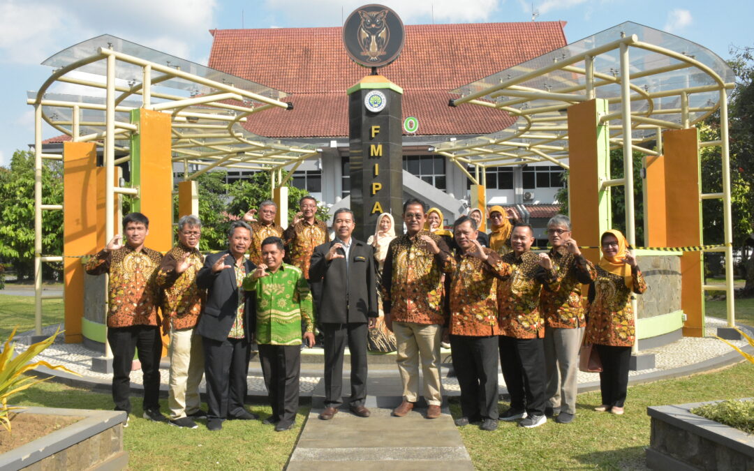 Kunjungan Benchmarking FMIPA Universitas Semarang