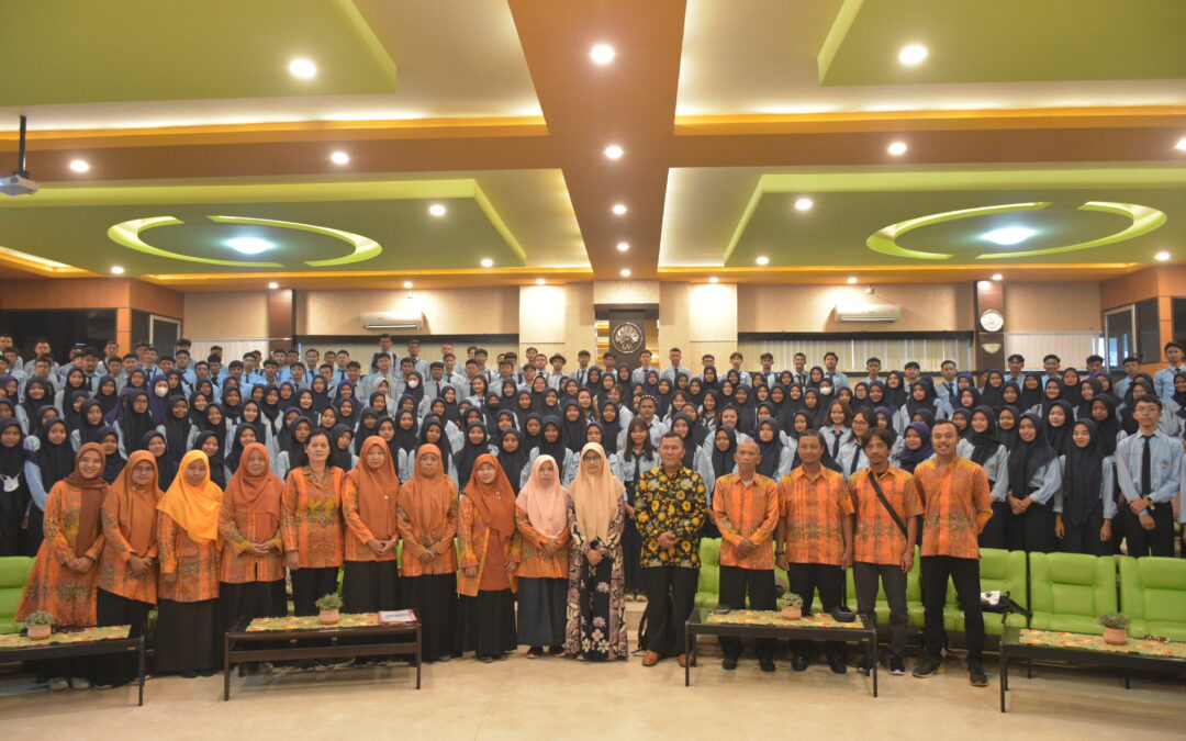 Aula FMIPA UM diserbu Siswa-siswi SMA N 1 Puncu Kabupaten Kediri