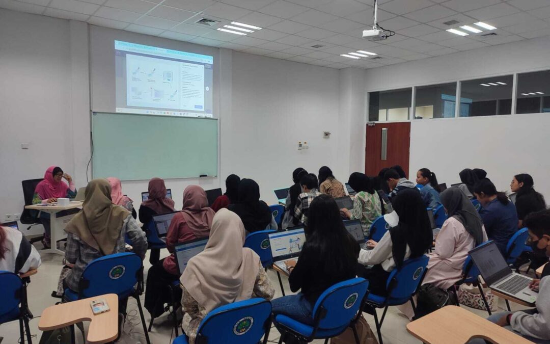 CO-TEACHING BIOINFORMATICS COURSE WITH ASSOC. PROF. DR. FATIMAH BINTI HASHIM FROM BIOLOGICAL SCIENCE, UNIVERSITI MALAYSIA TERENGGANU TO SUPPORT SDGs 4 AND 17