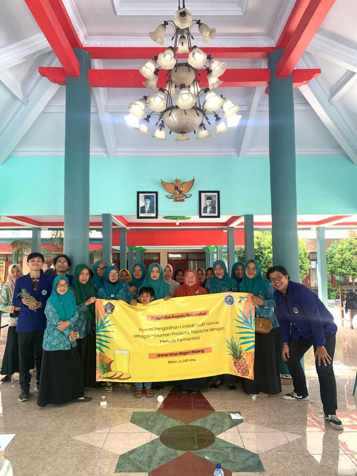 Encouraging Kebonduren Residents To Engage In Entrepreneurship: Turning Pineapple Peels Into Tepache Drinks To Support SDGS 3, 7, 8, And 15