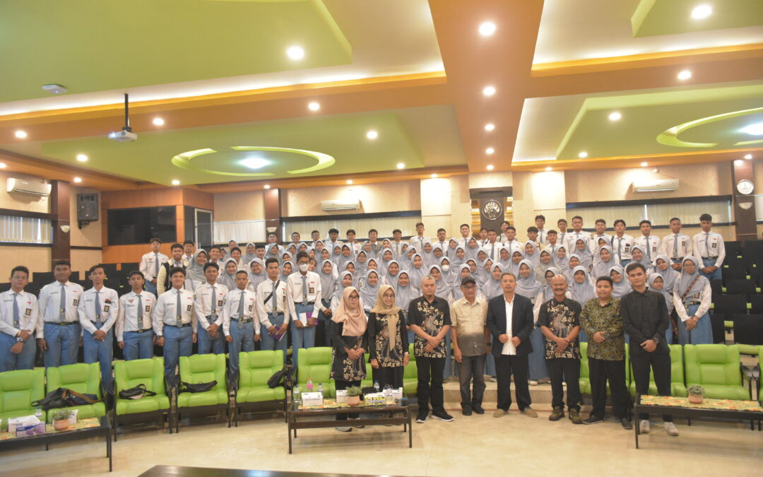SMA Negeri 1 Kota Pasuruan Kunjungi FMIPA UM untuk Menambah Wawasan Dunia Pendidikan Tinggi