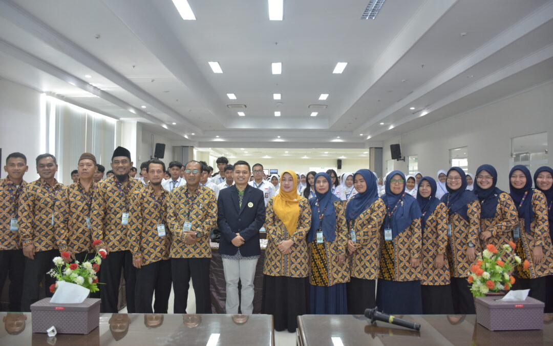 SMA Negeri 22 Kabupaten Tangerang Kunjungi FMIPA UM untuk Menambah Informasi Mengenai Dunia Kampus