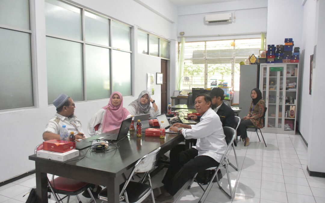 Pelatihan dan Sertifikasi BNSP Tingkatkan Kompetensi Dosen dan Mahasiswa Departemen Kimia UM